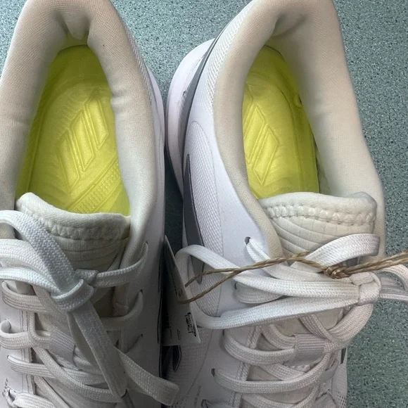 Adidas WOMENS Silver and White Softball Cleats - Picture 5 of 9